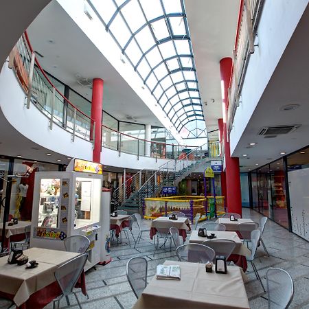 Hotel Express Aosta East Pollein Exterior foto