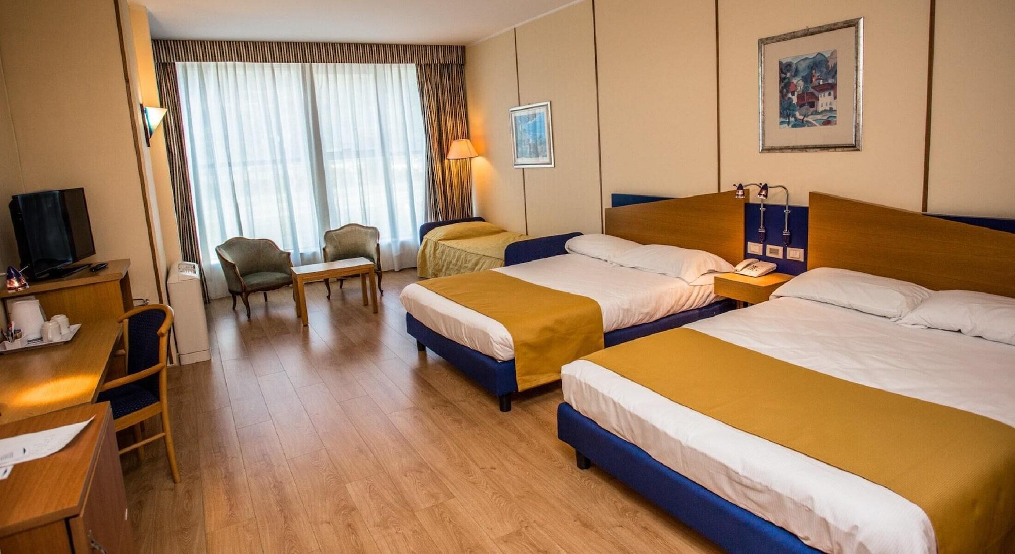 Hotel Express Aosta East Pollein Exterior foto
