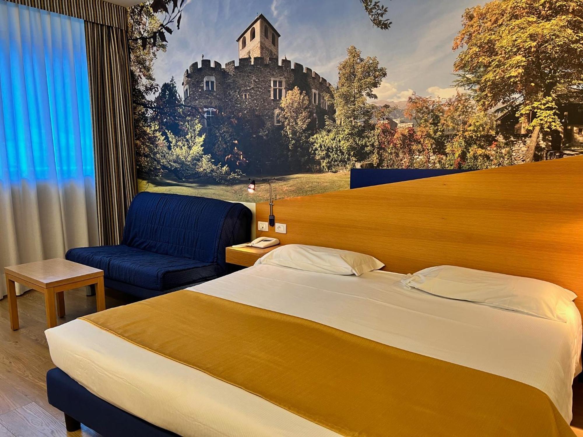 Hotel Express Aosta East Pollein Exterior foto