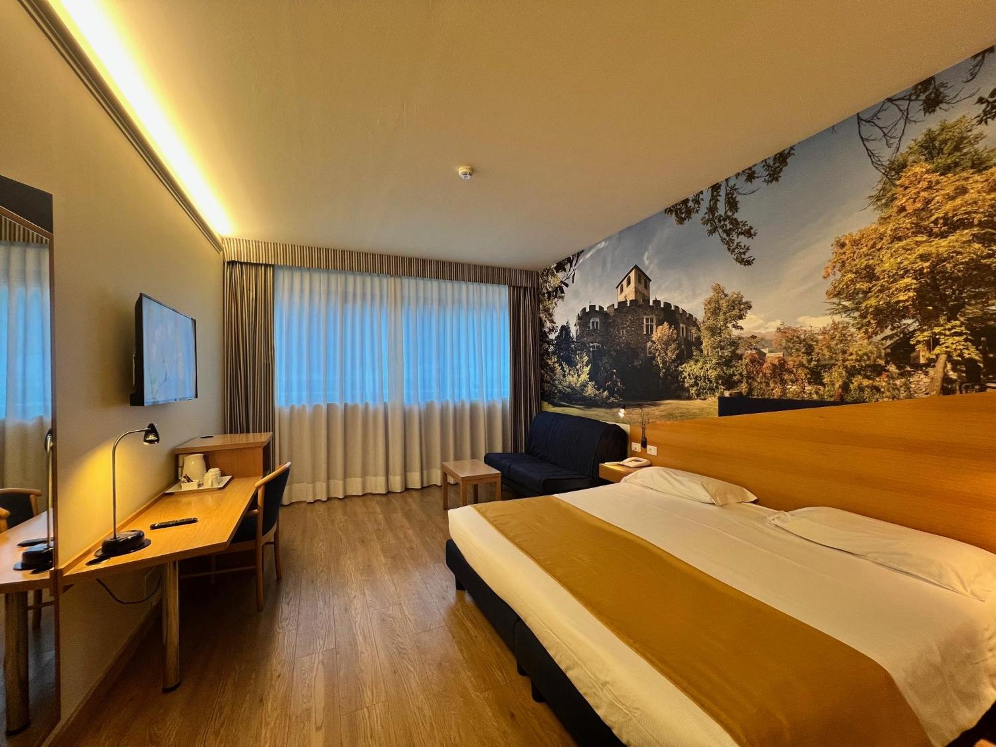 Hotel Express Aosta East Pollein Exterior foto