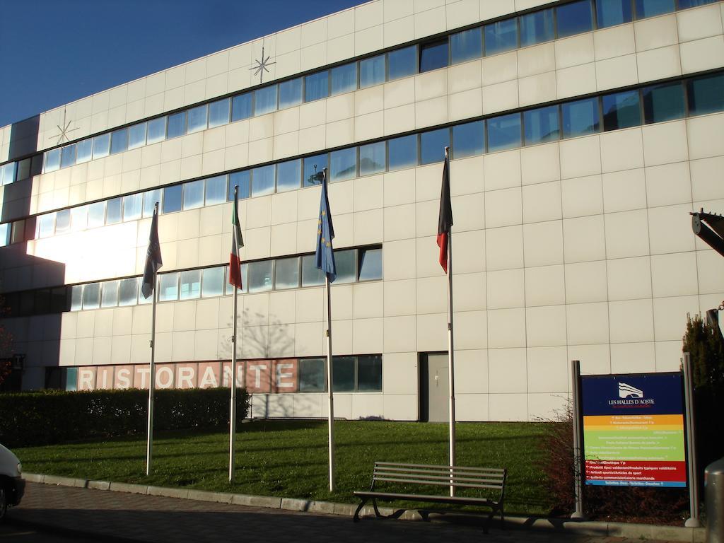 Hotel Express Aosta East Pollein Exterior foto